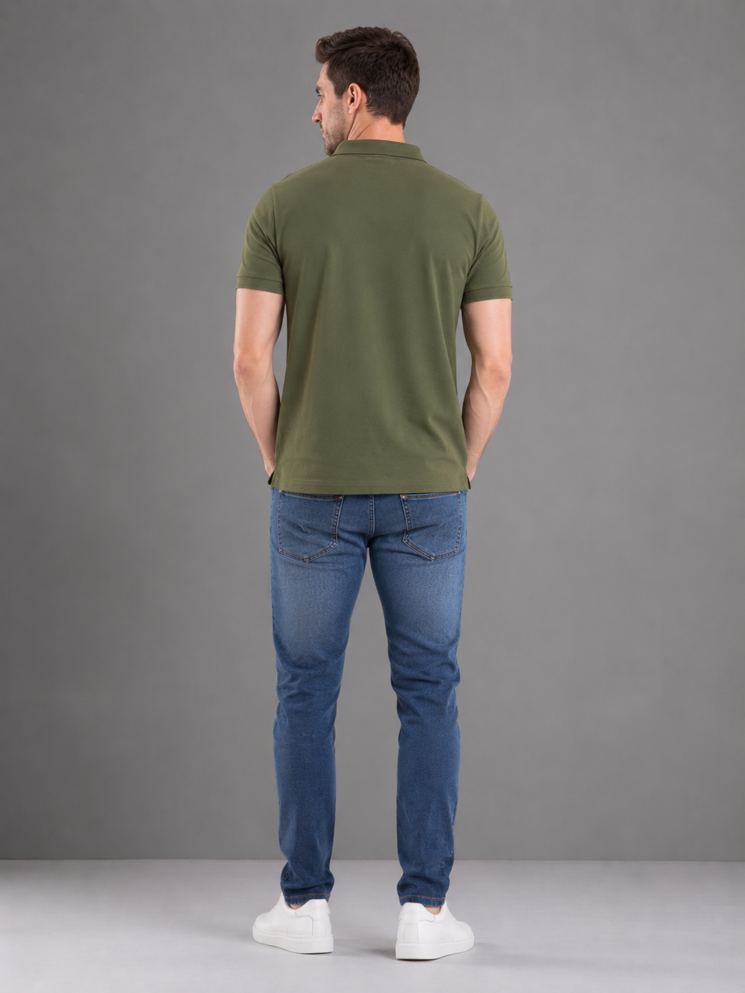 Men Green Color Solid Polo T-Shirt