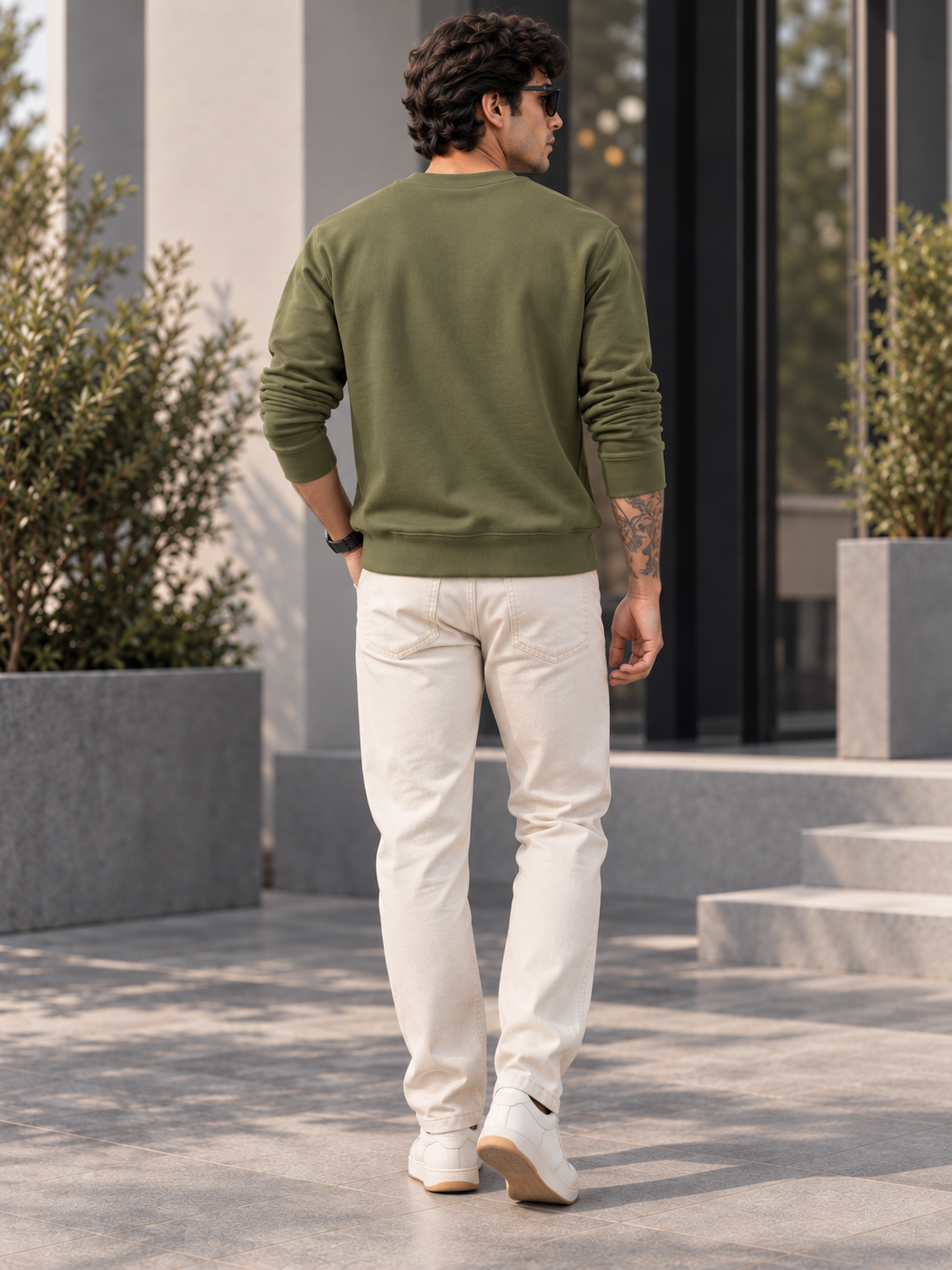 Men’s Solid Round Neck Full Sleeve Sweatshirt