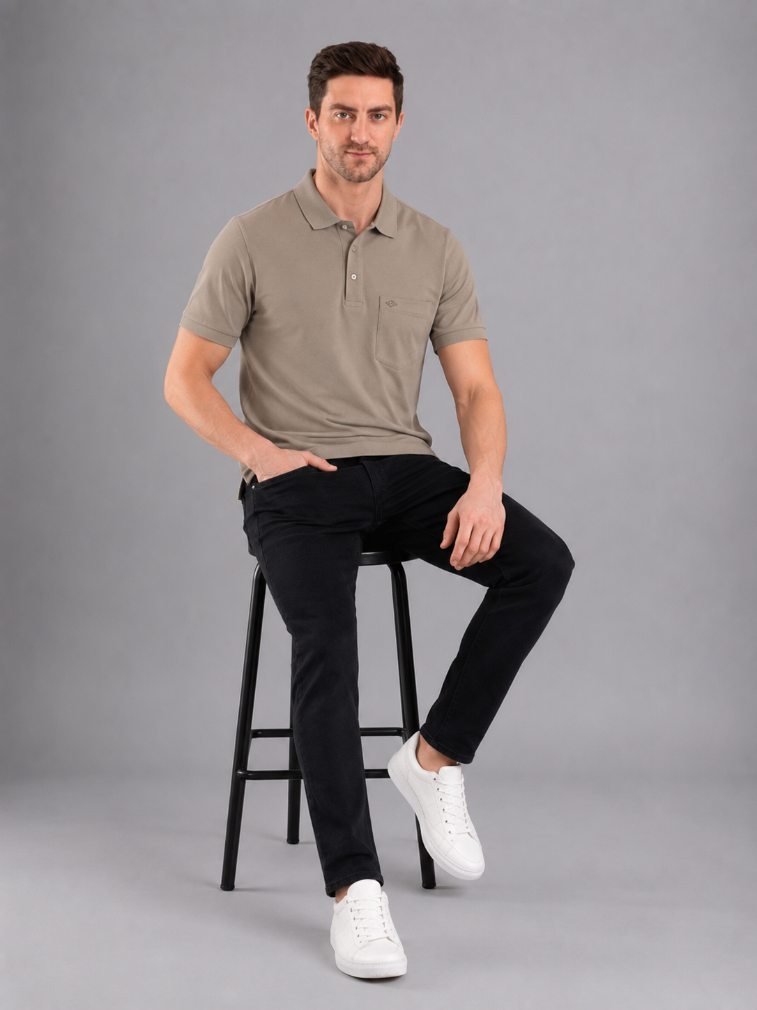 Men Grey Solid Polo T-Shirt