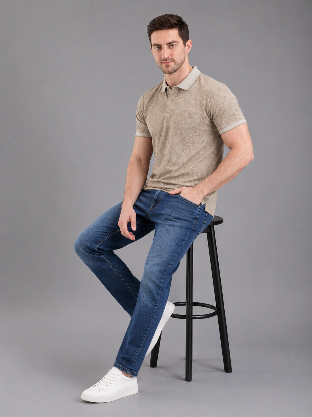 Men Beige Color Solid Polo T-Shirt