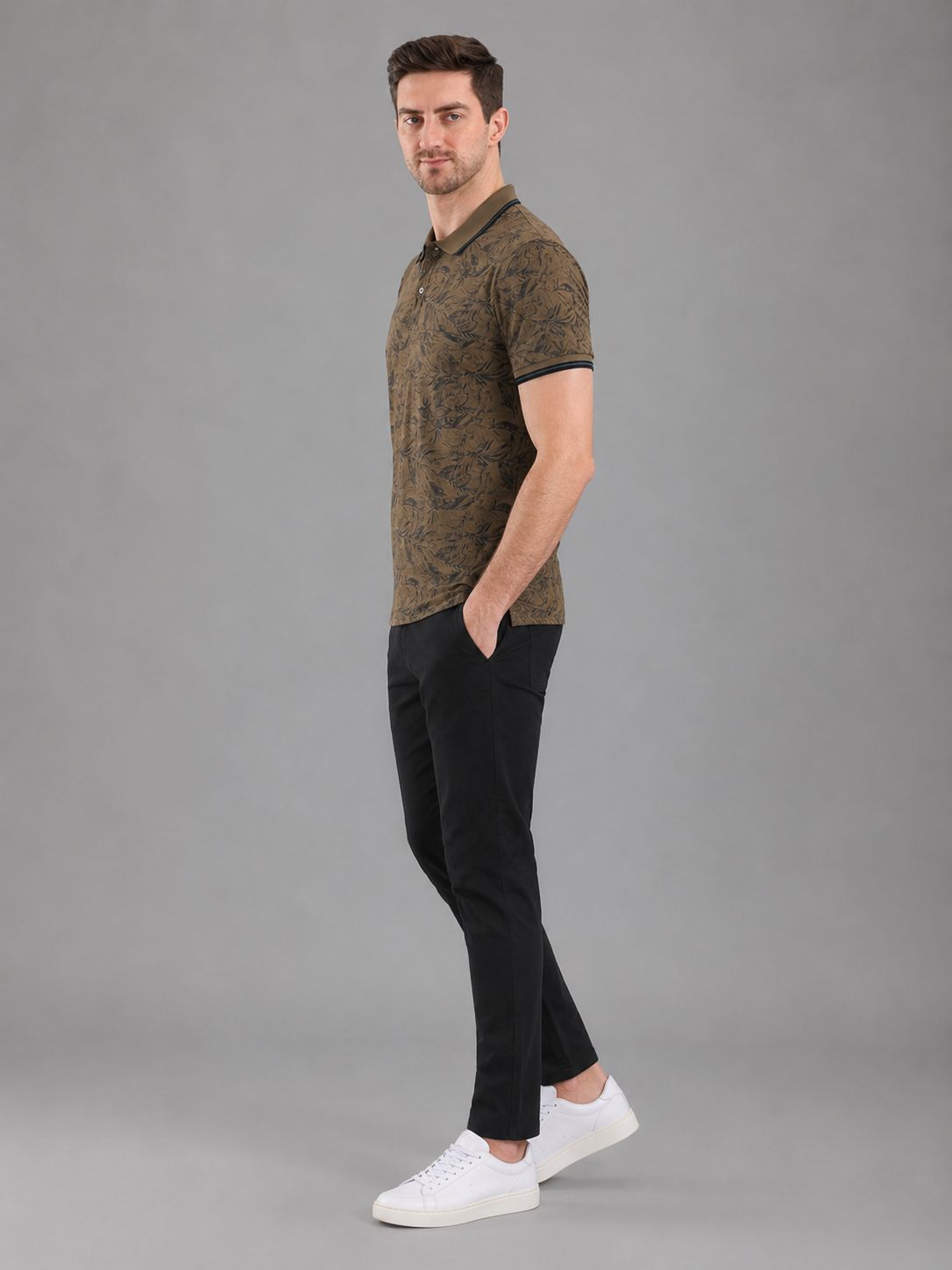 Men Green Colour Premium Solid Polo T-Shirt