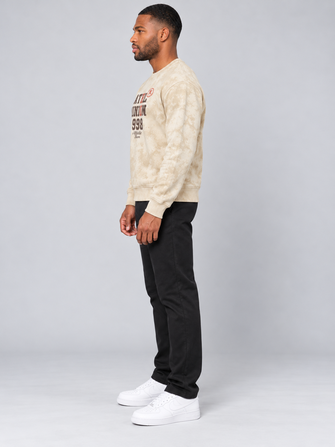 Off White Colour Regular Fit Primium Sweatshirt
