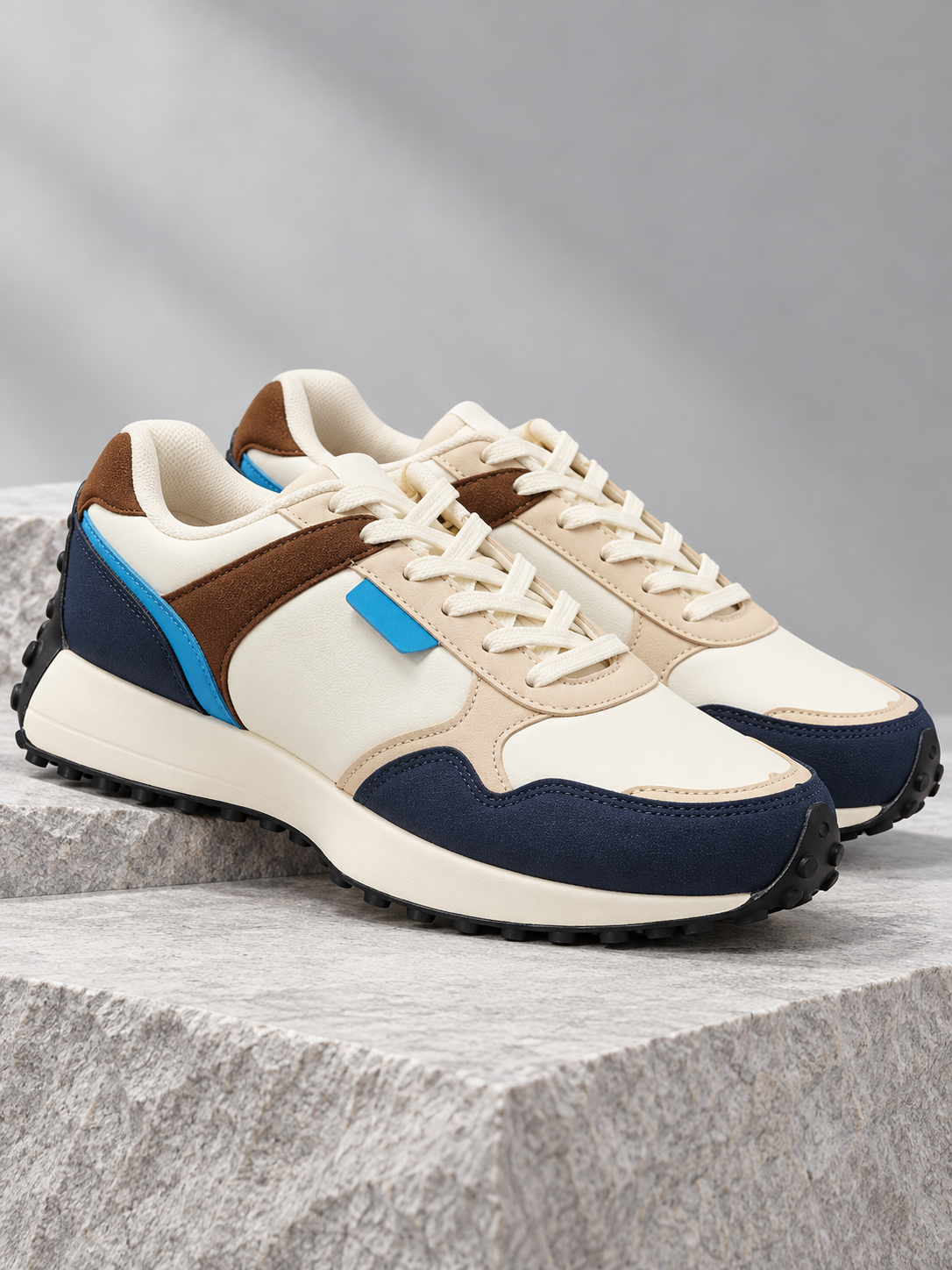 Men's Primum Off White Colour Casual Shose