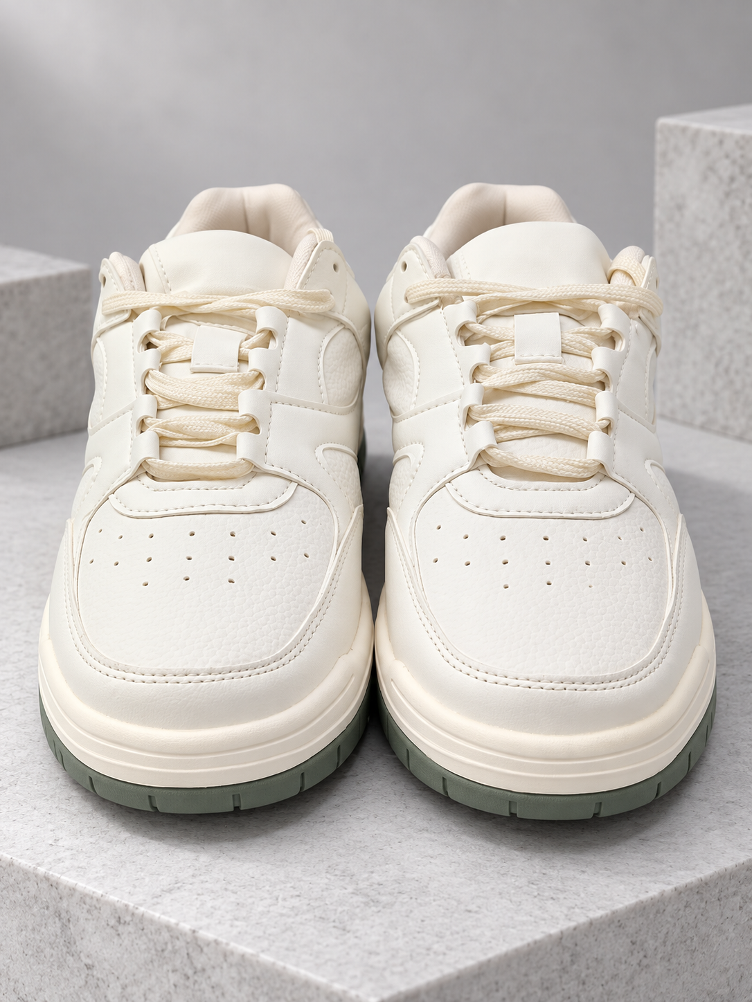 Men's Primum White Colour Casual Shose