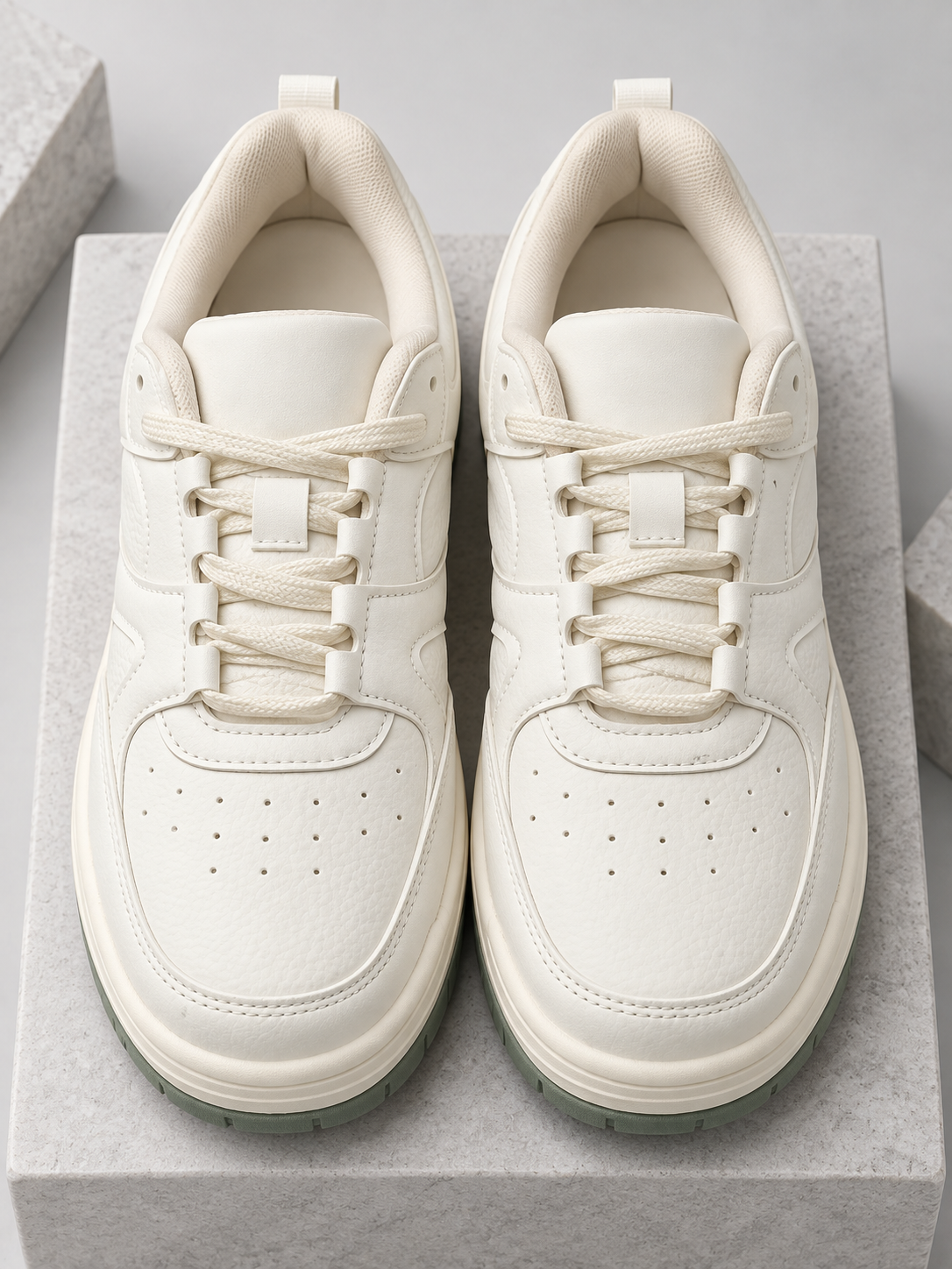 Men's Primum White Colour Casual Shose