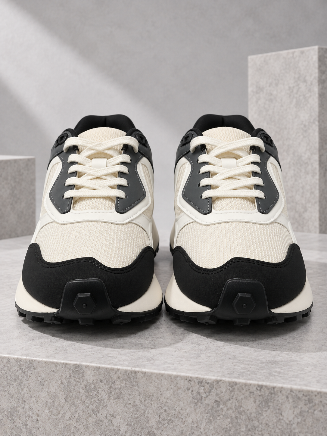 Men's Primum Black White Colour Casual Shose
