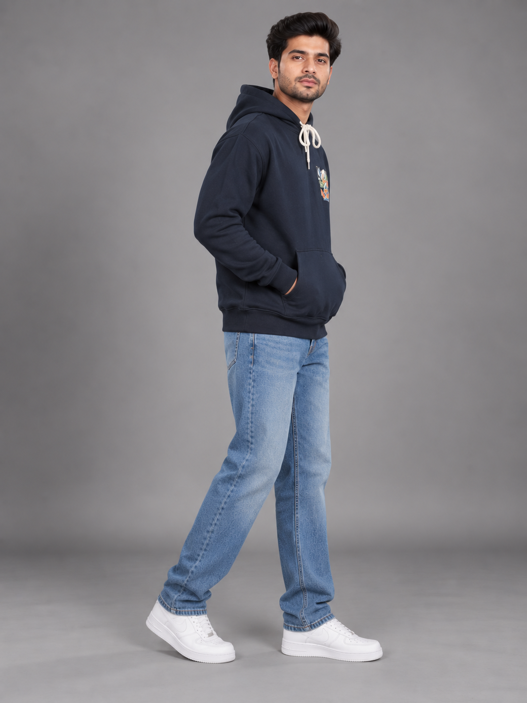 Men's Solid Full Sleeves Front Print Hoody Sweatshirt
