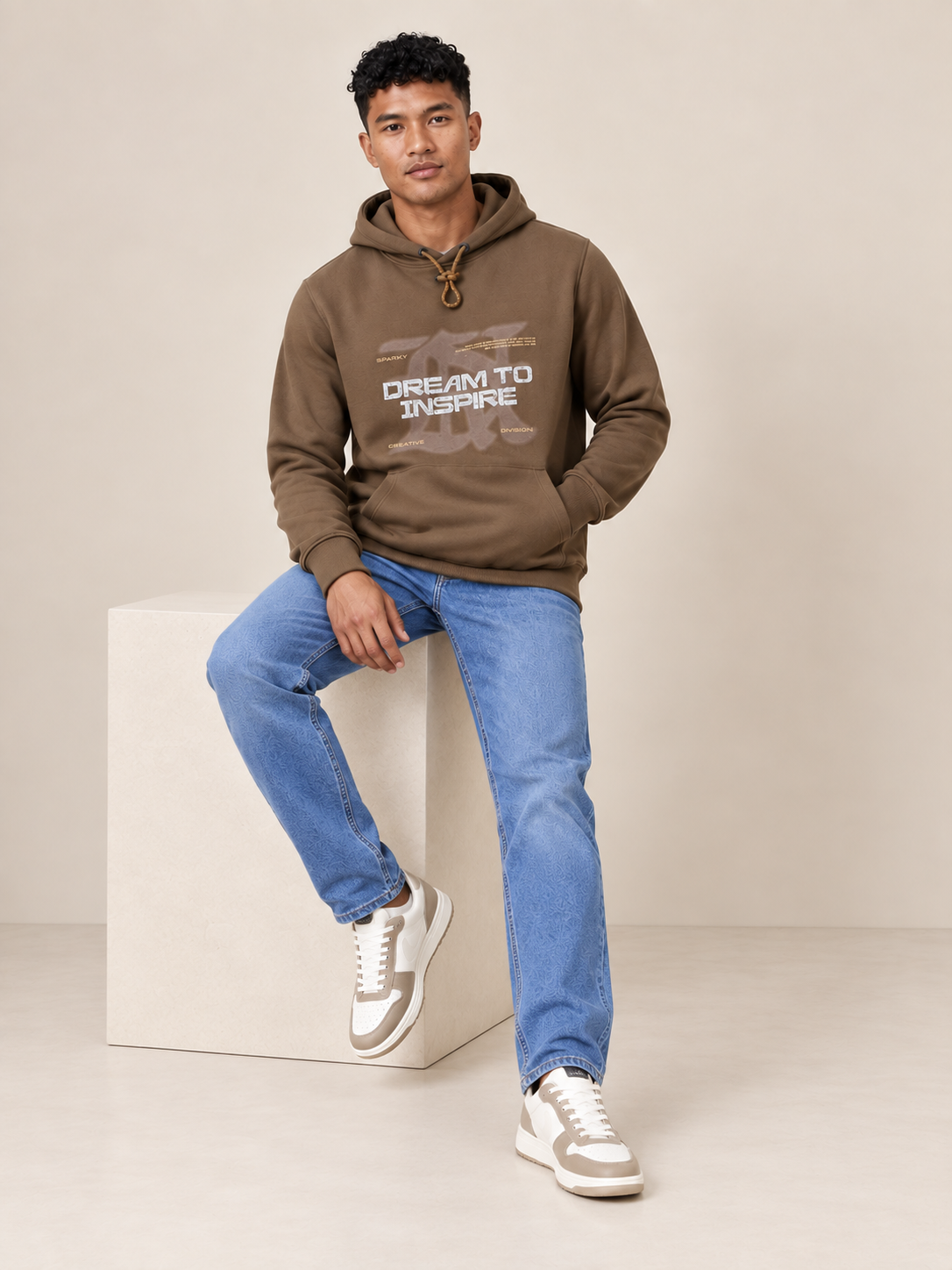 Men's Solid Full Sleeves Front Print Hoody Sweatshirt