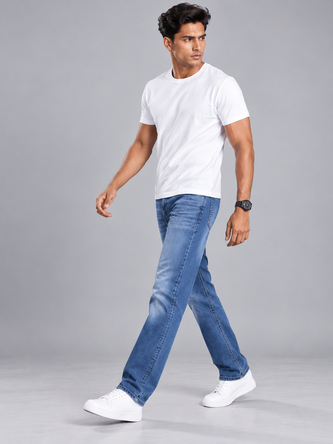 Men Straight Fit Mid Rise Denim Jeans