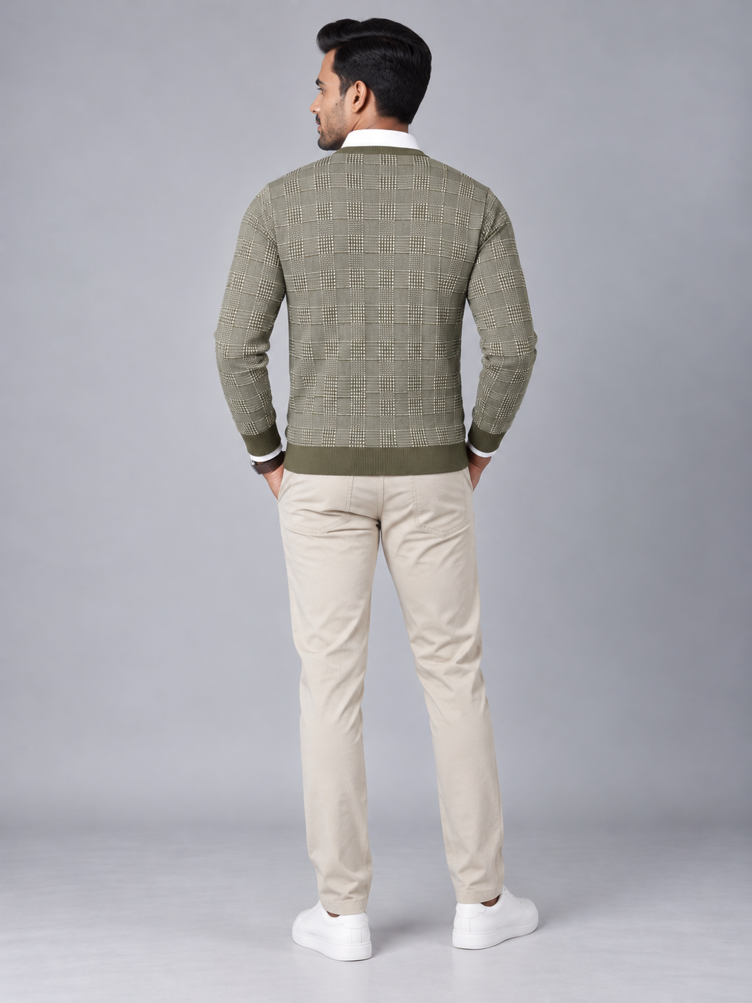 Men's Classic Round Neck Sweater
