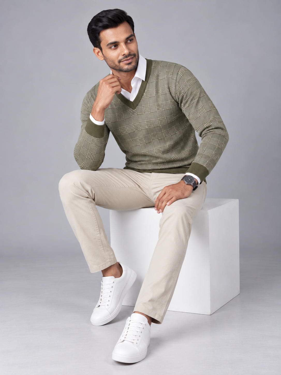 Men's Classic Round Neck Sweater