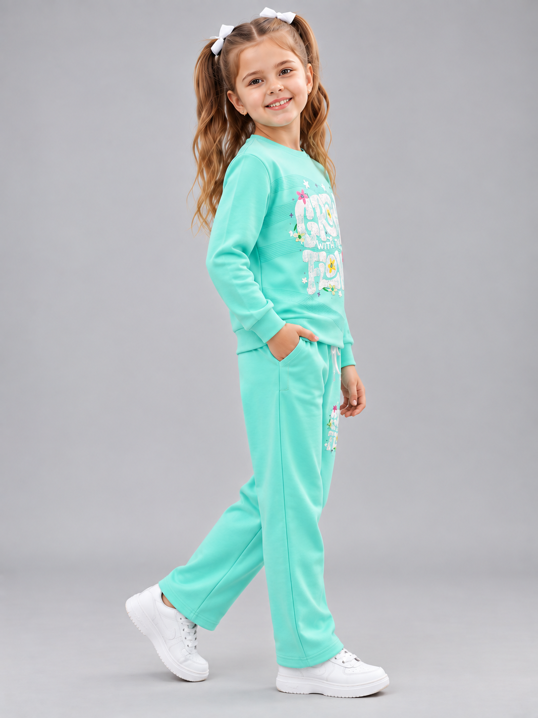 Girl's Stylish Chest Print Round Neck Co-Ord Set