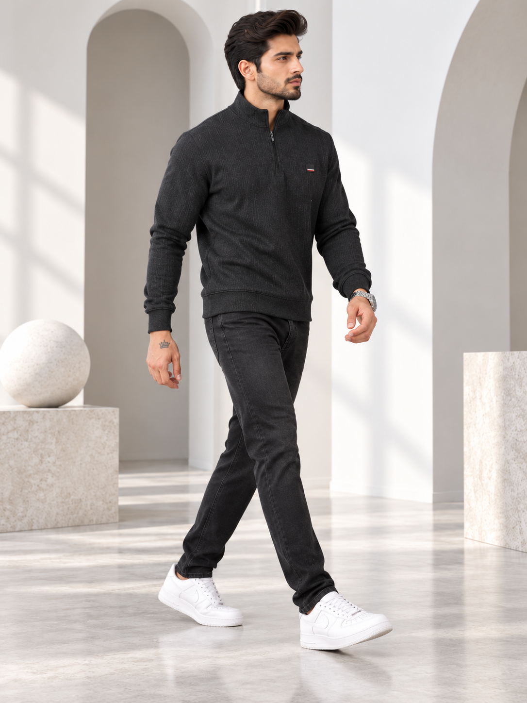 Black Colour Regular Fit Primium Sweatshirt