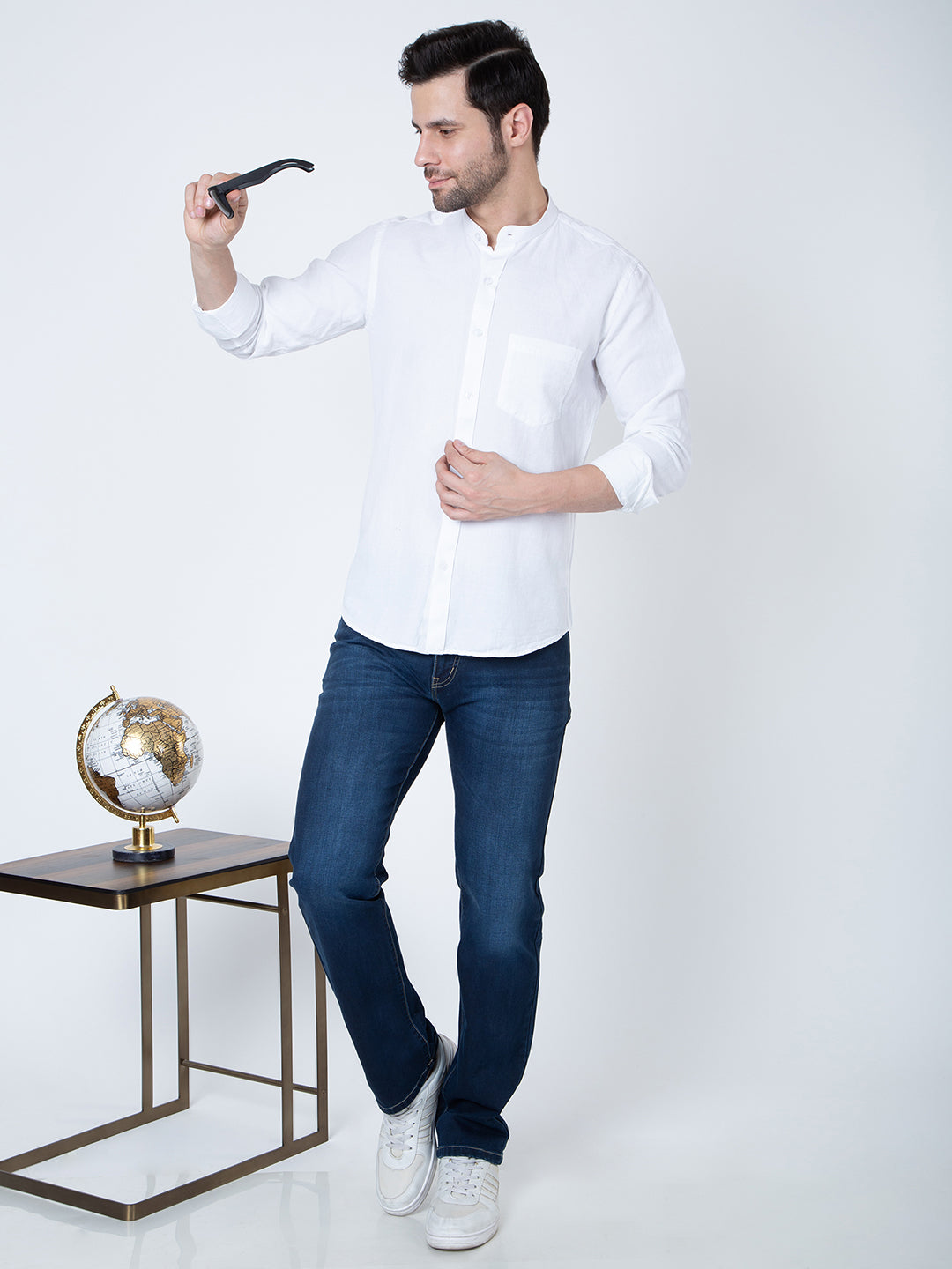 Men White Bane Collor Shirt