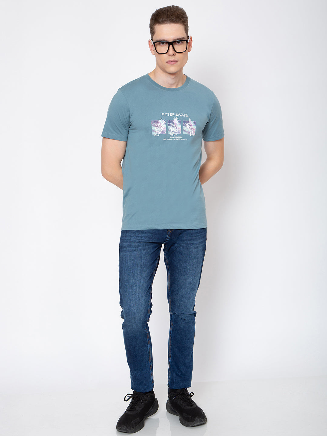 Men Round Neck Chest Print T-Shirt