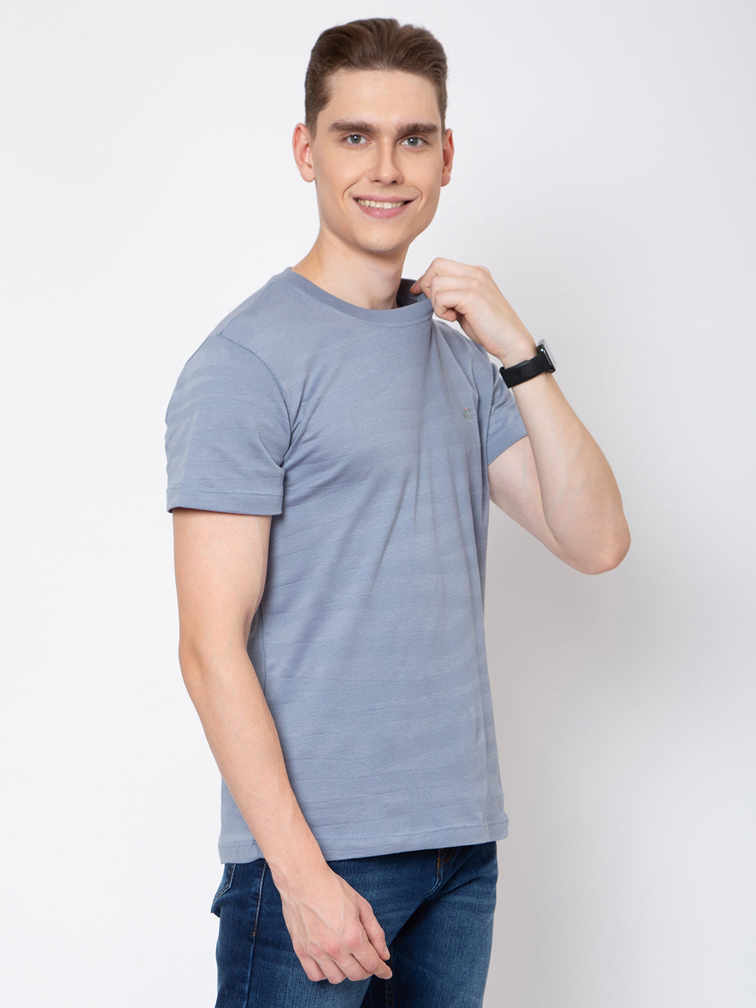Men Jaquard Round Neck T-Shirt
