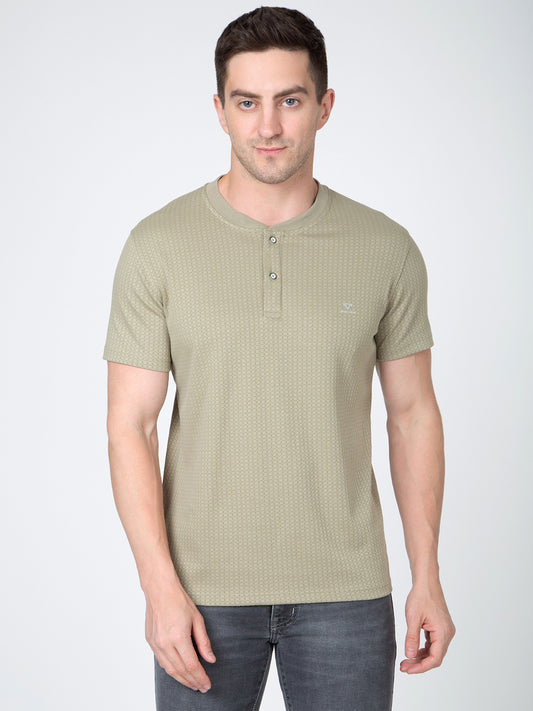 Men Green Round Neck Henley Nick T-Shirt