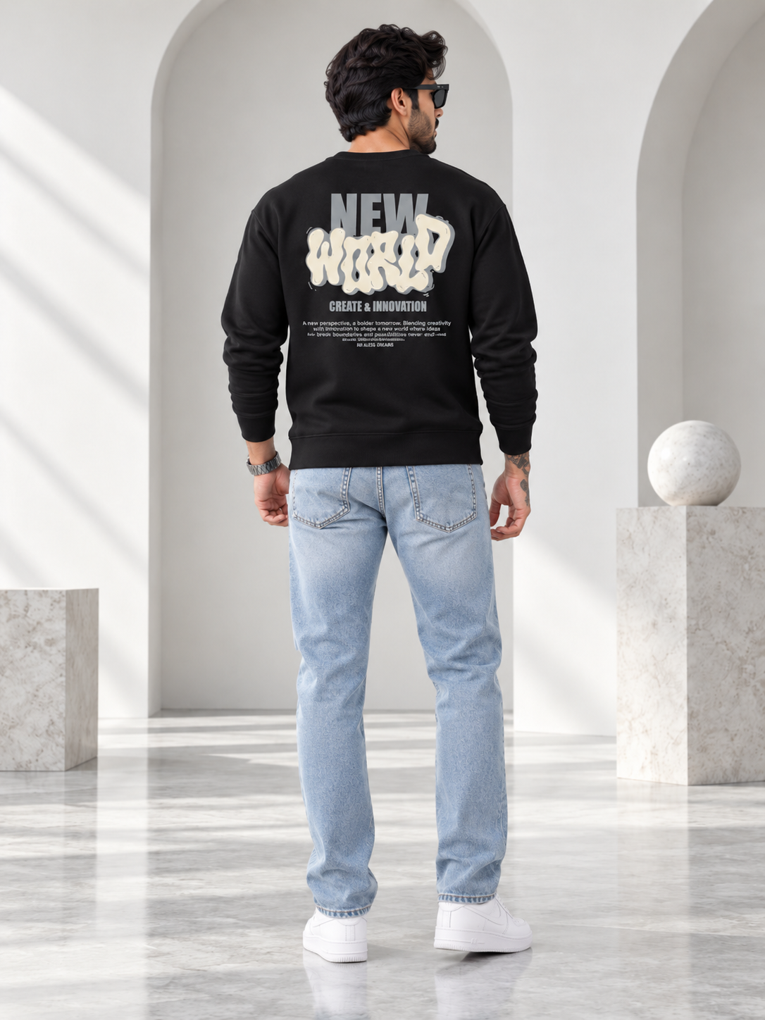 Black Colour Regular Fit  Primium Sweatshirt
