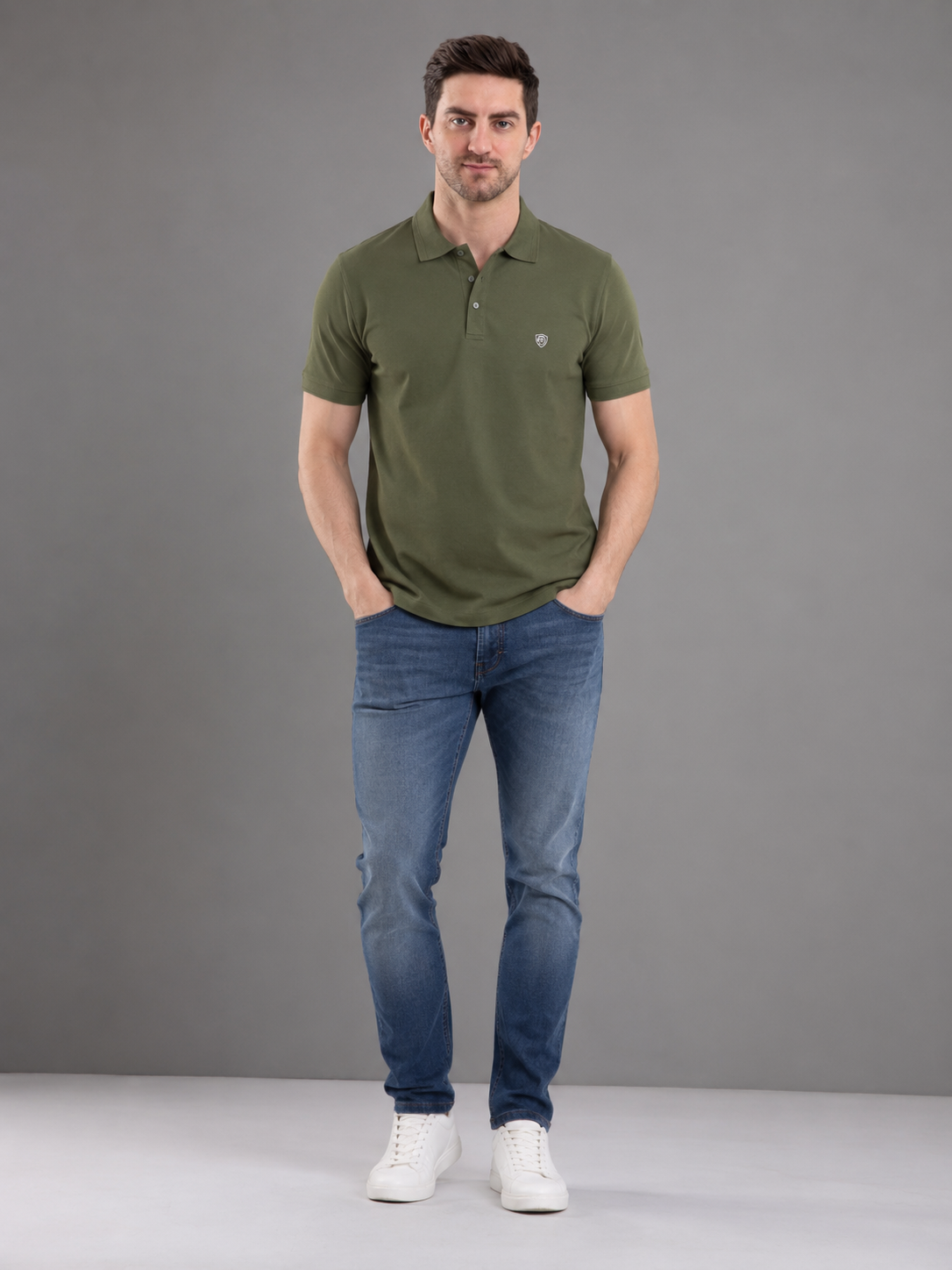 Men Green Color Solid Polo T-Shirt