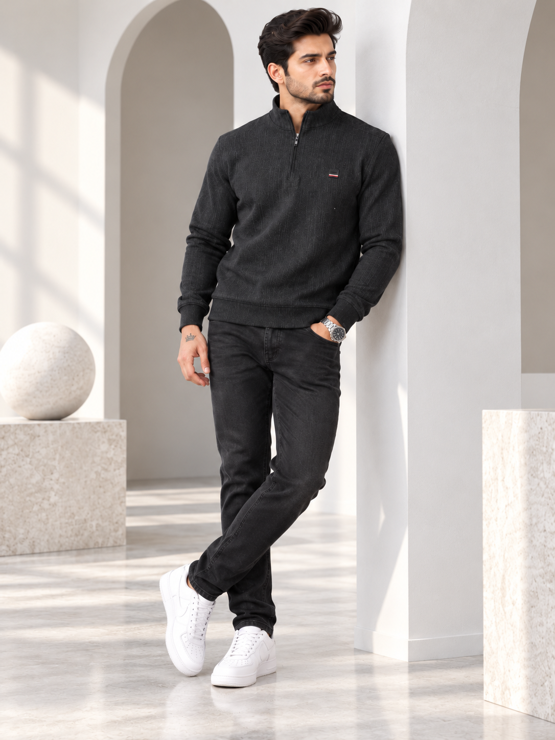 Black Colour Regular Fit  Primium Sweatshirt