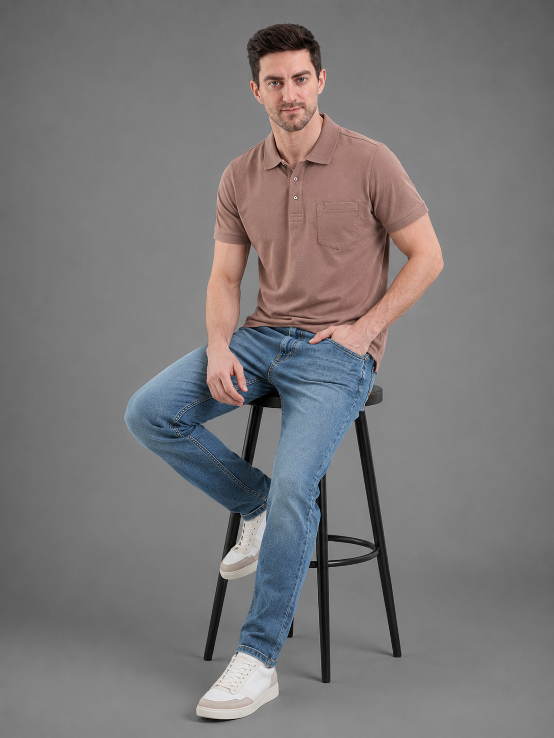 Men Pink Solid Polo T-Shirt