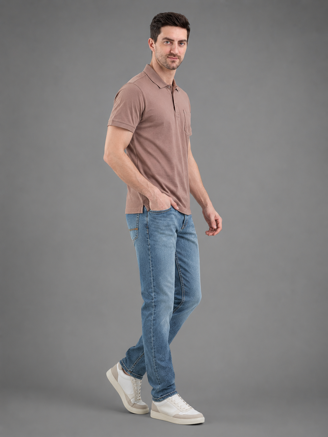 Men Pink Solid Polo T-Shirt