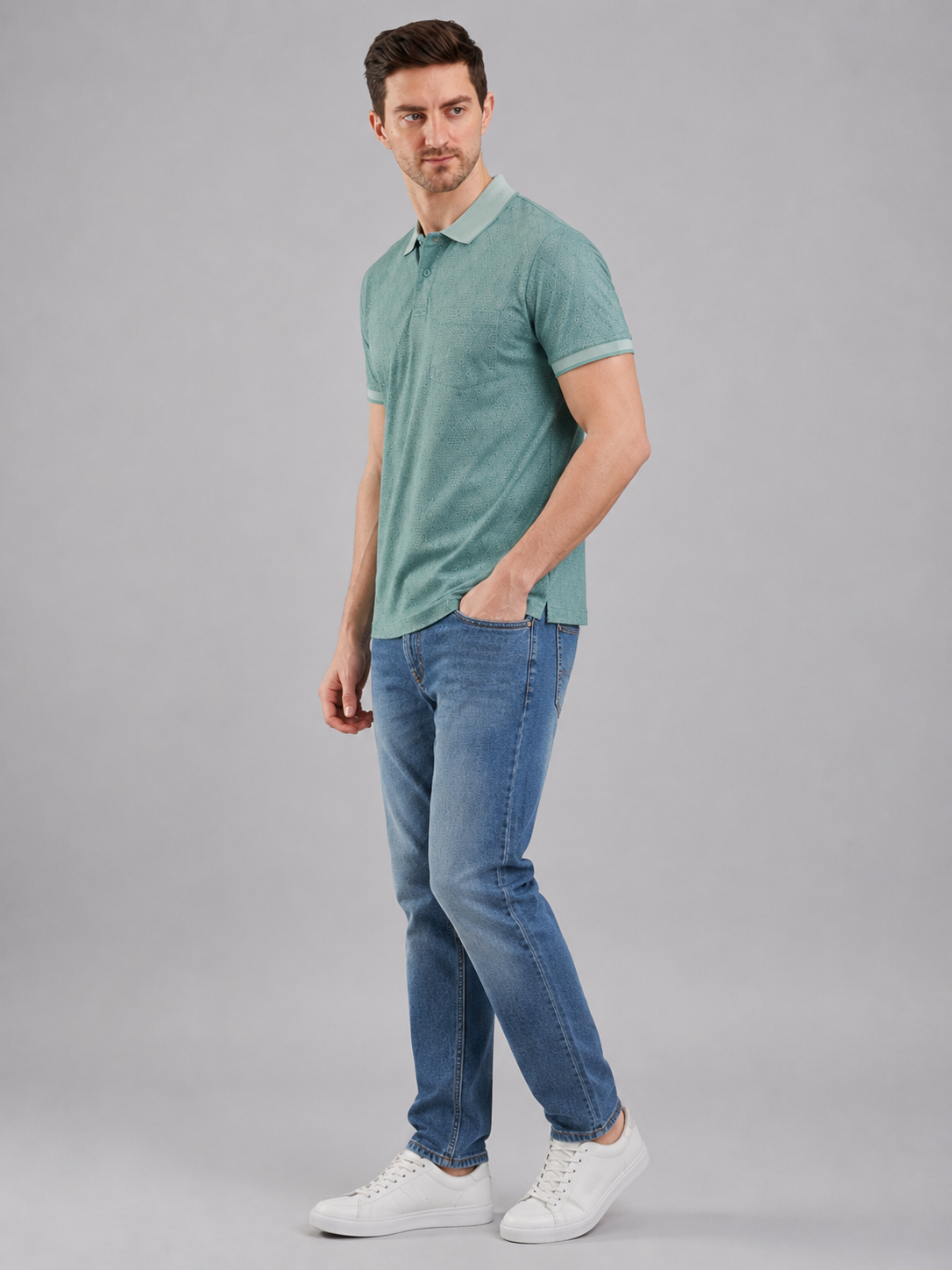 Men Green Color Solid Polo T-Shirt