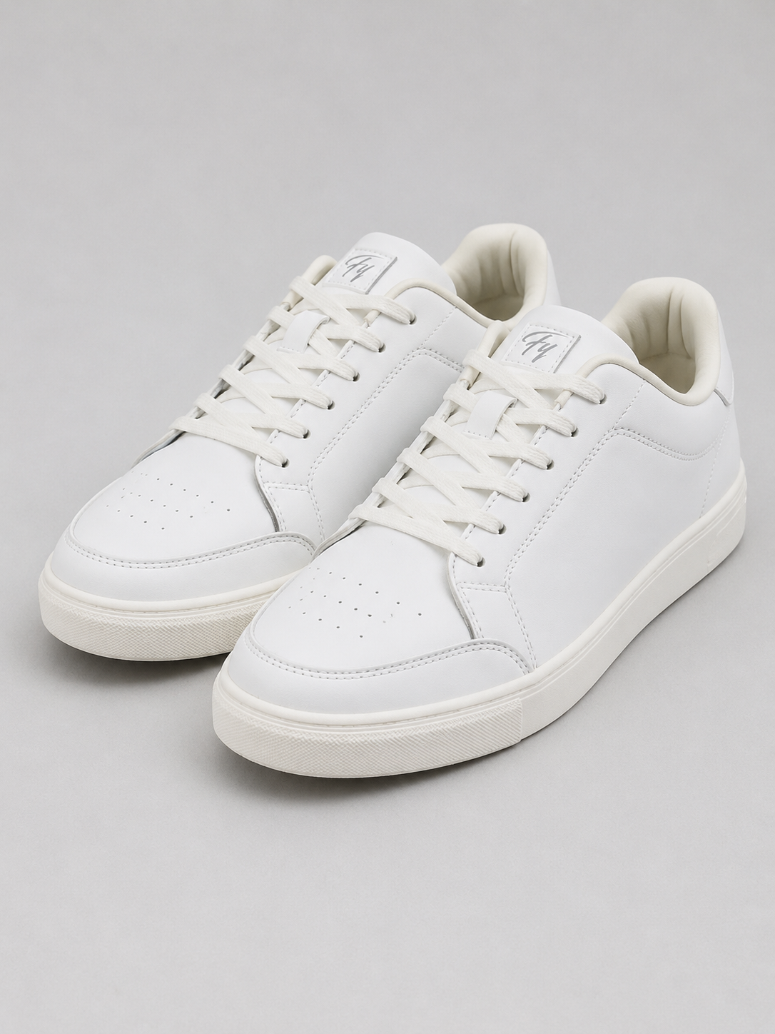 Men's Primum Off White Colour Casual Shose