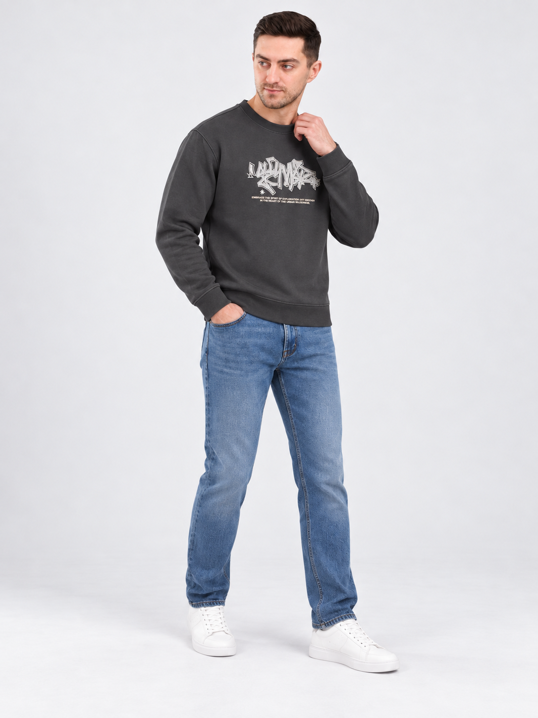 Men's Black Colour Regular Fit  Primium Sweatshirt