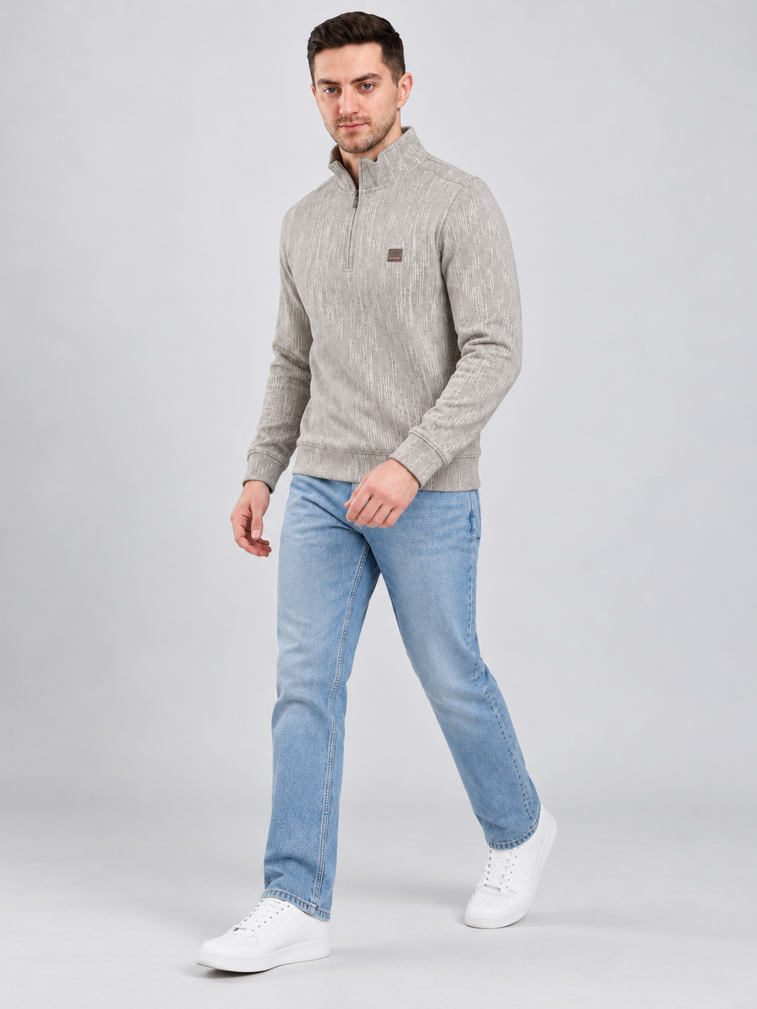 Off White Colour Regular Fit  Primium Sweatshirt