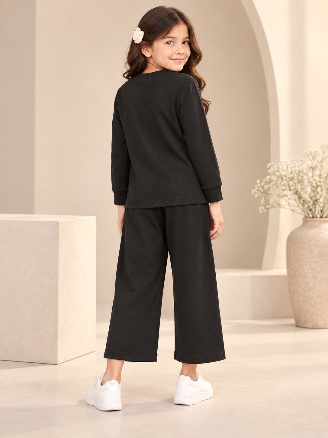 Girl's Stylish Chest Print Round Neck Co-Ord Set