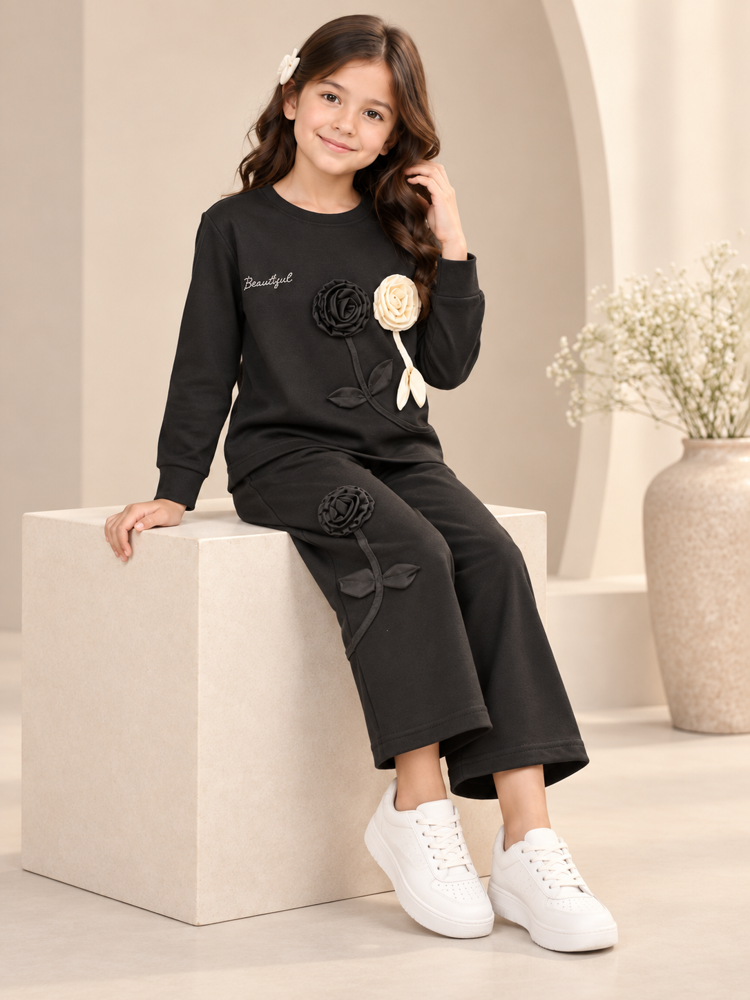 Girl's Stylish Chest Print Round Neck Co-Ord Set