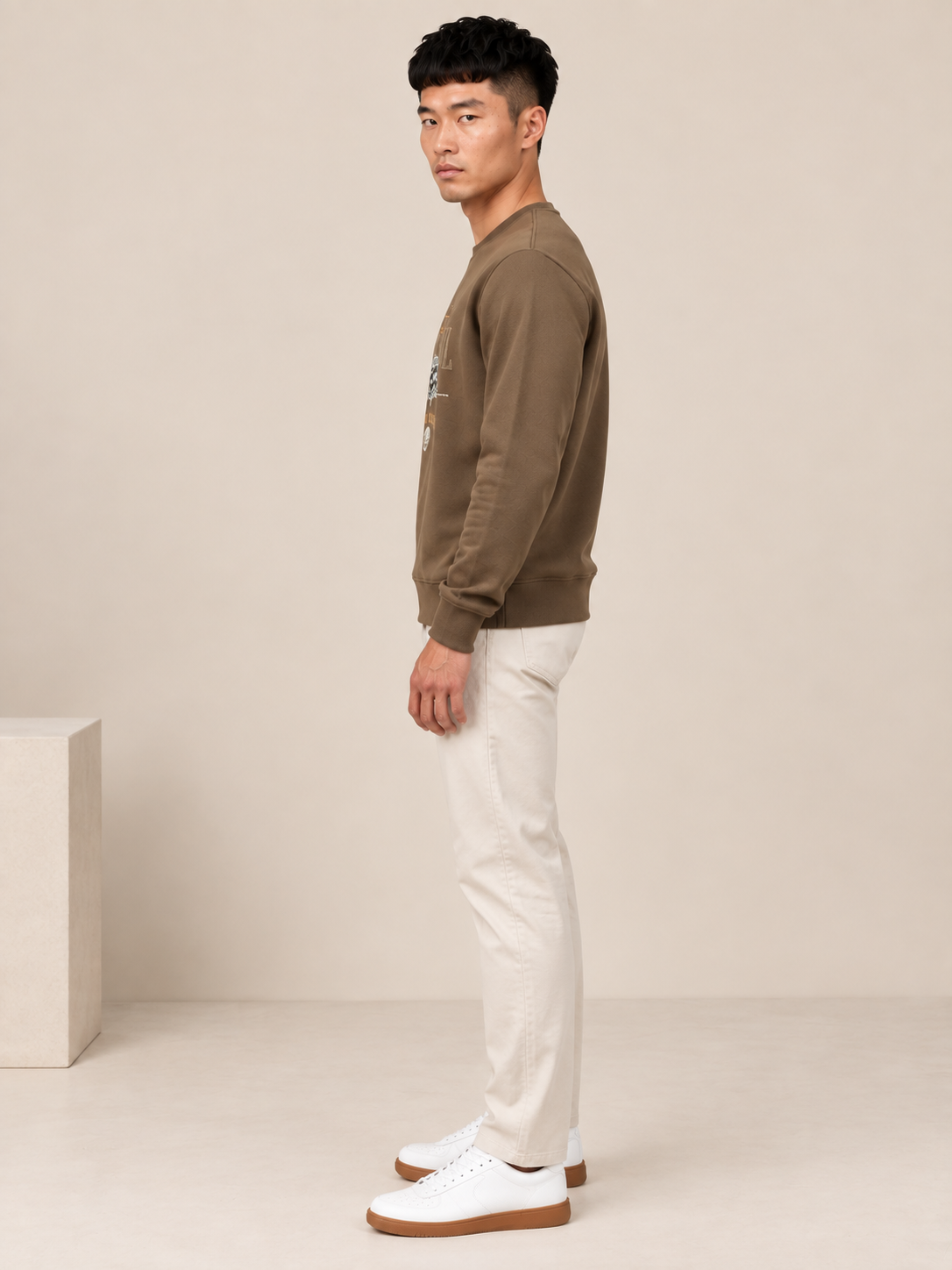Men's Solid Full Sleeves Round Neck Sweatshirt