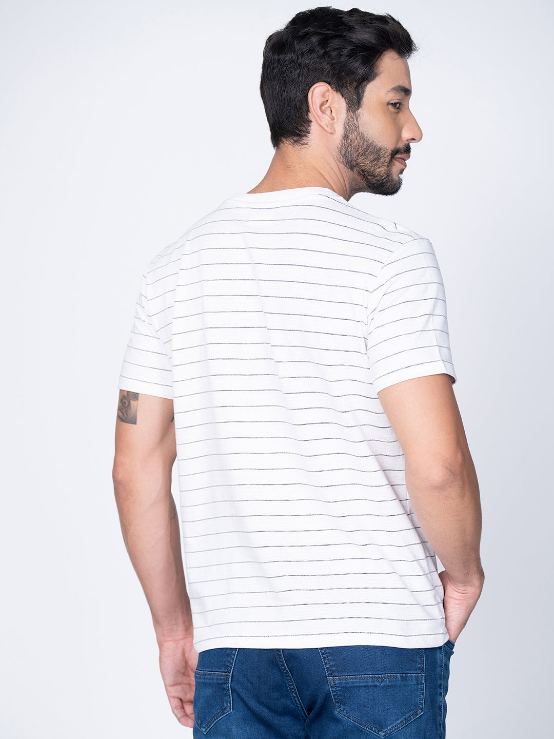 Men Round Neck Striper White T-Shirt