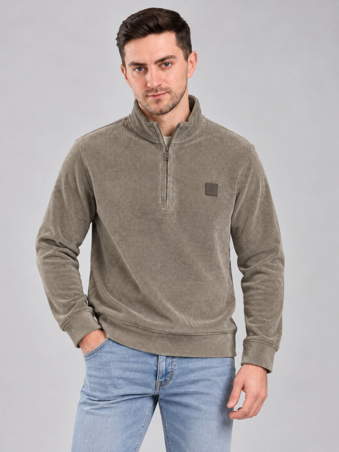 Green Colour Regular Fit  Primium Sweatshirt