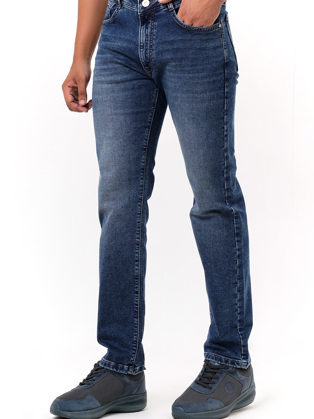 Men Mid Blue Straight Fit Denim