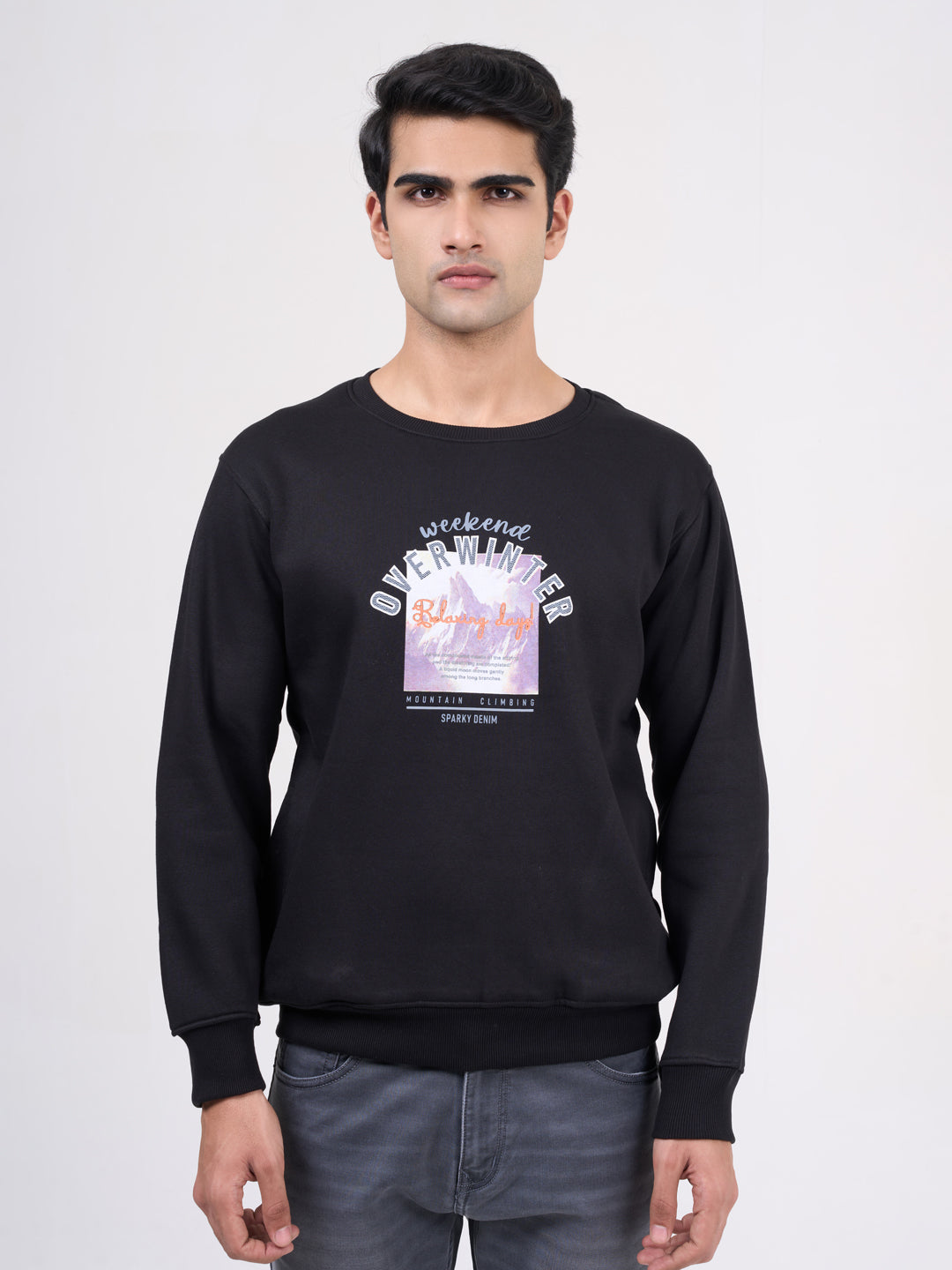 Men's Black Solid Full Sleeves Sweatshirt
