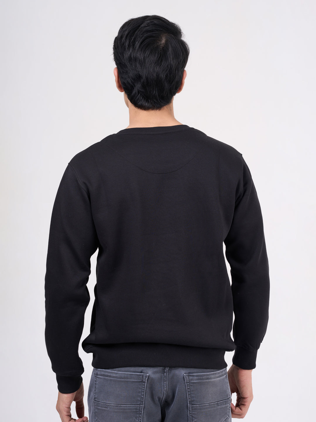 Men's Black Solid Full Sleeves Sweatshirt