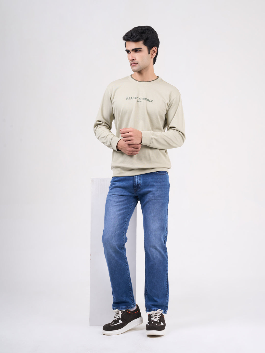 Men's Light Olive Solid Full Sleeves Sweatshirt