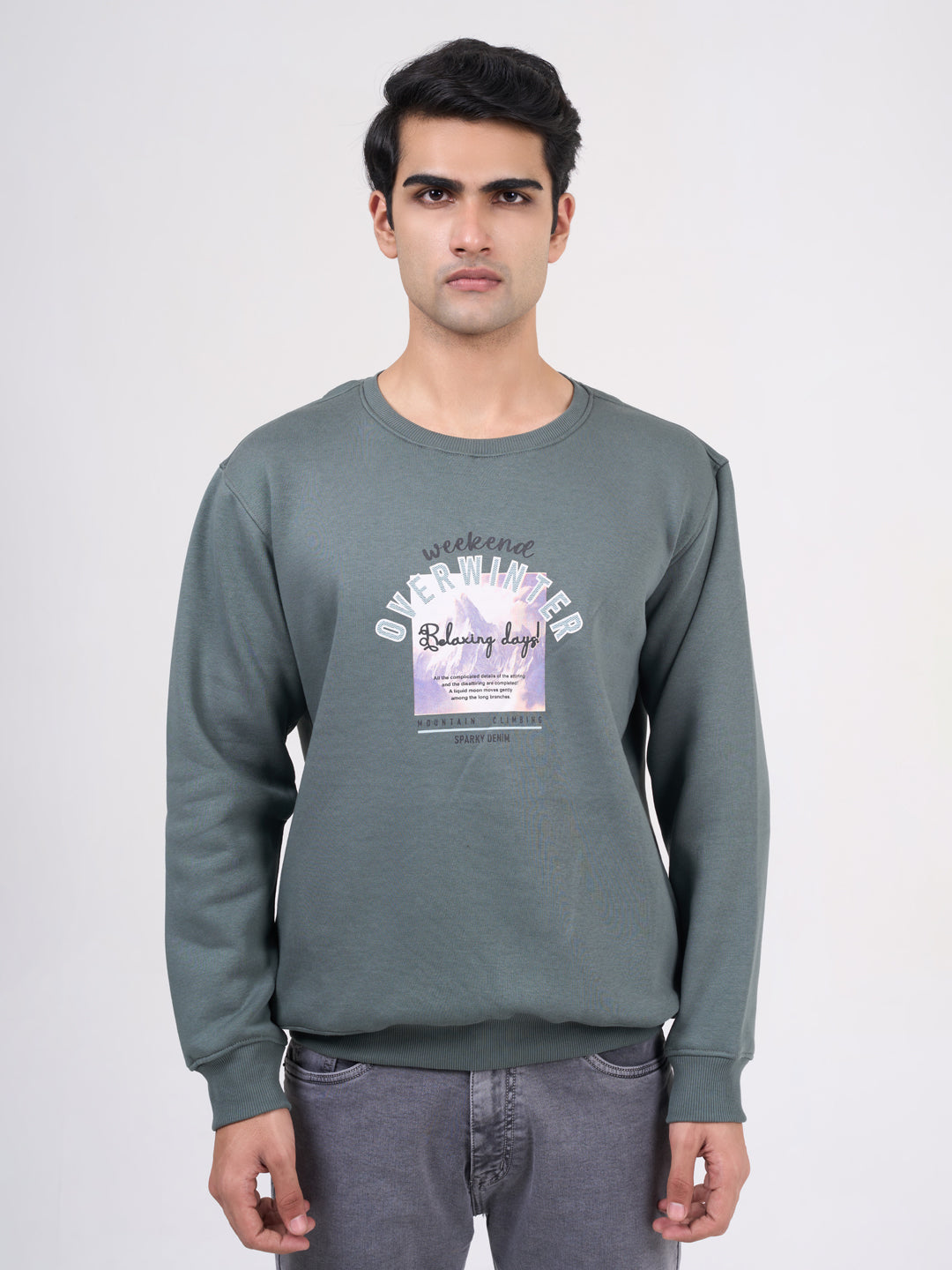 Men's Green Solid Full Sleeves Sweatshirt