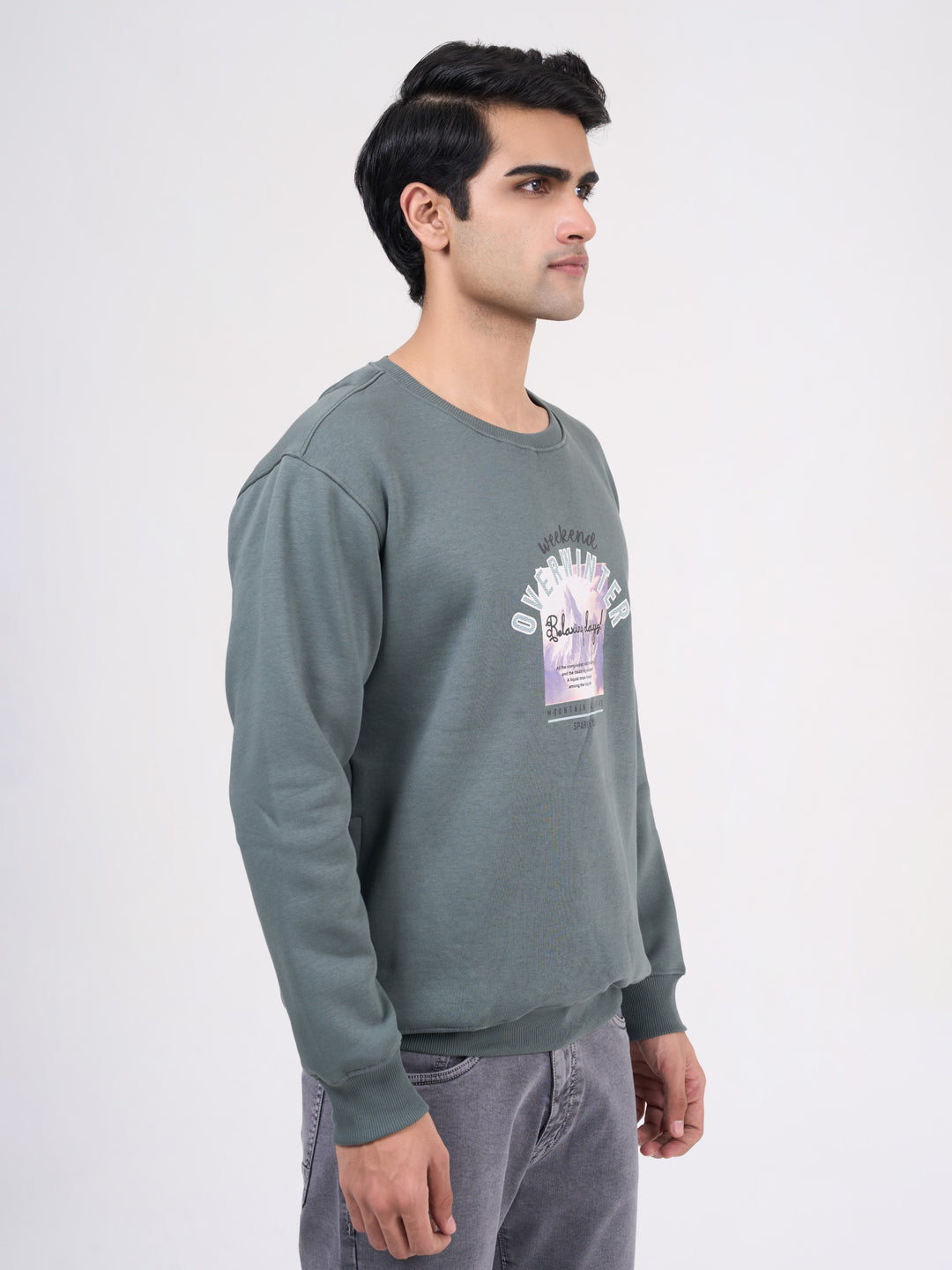 Men's Green Solid Full Sleeves Sweatshirt