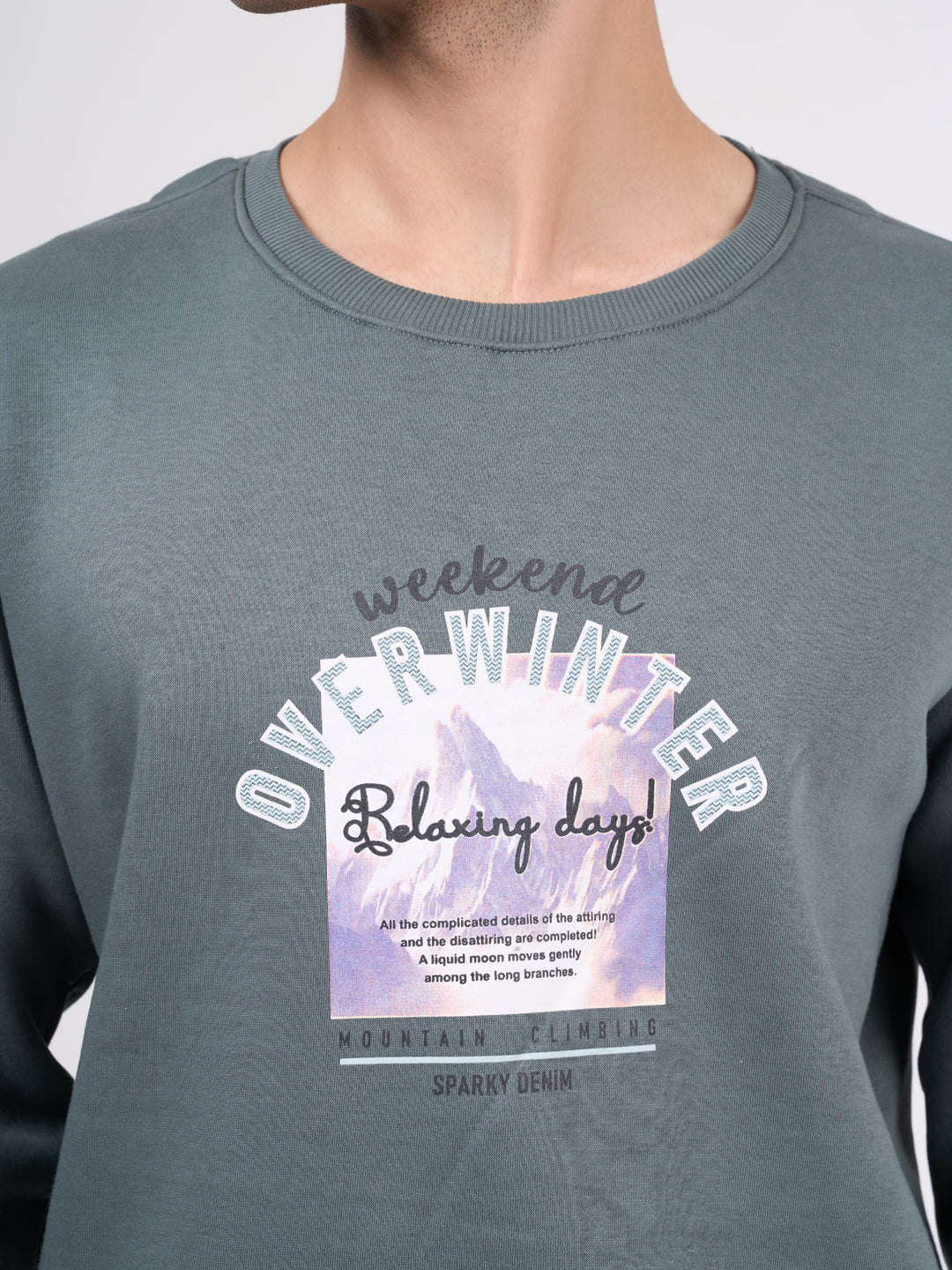 Men's Green Solid Full Sleeves Sweatshirt