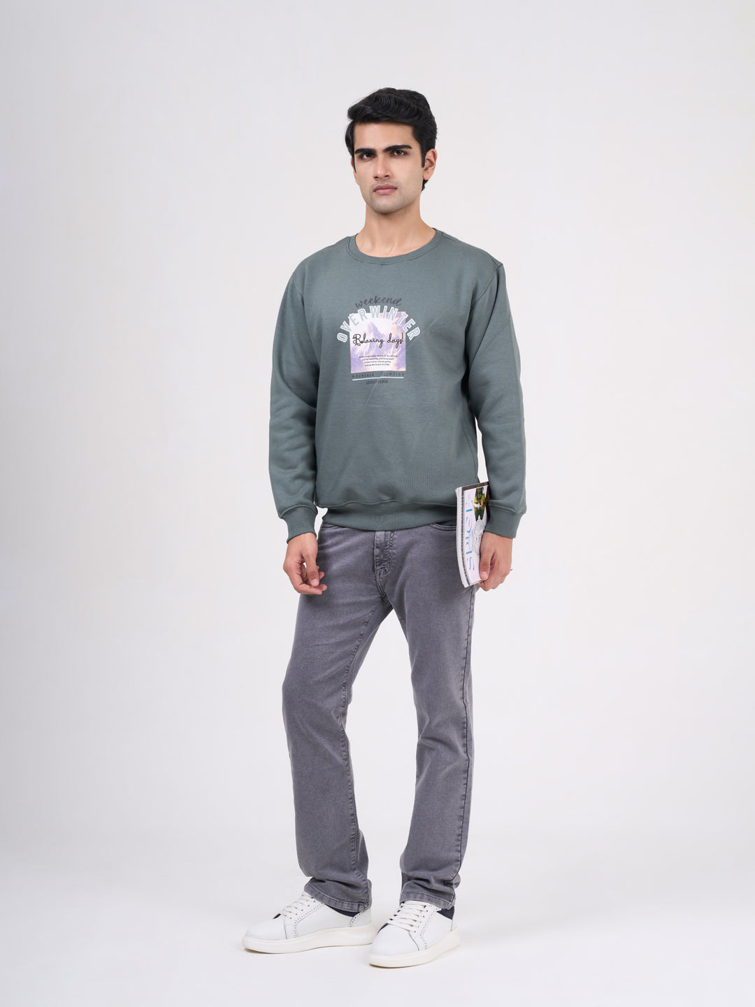 Men's Green Solid Full Sleeves Sweatshirt