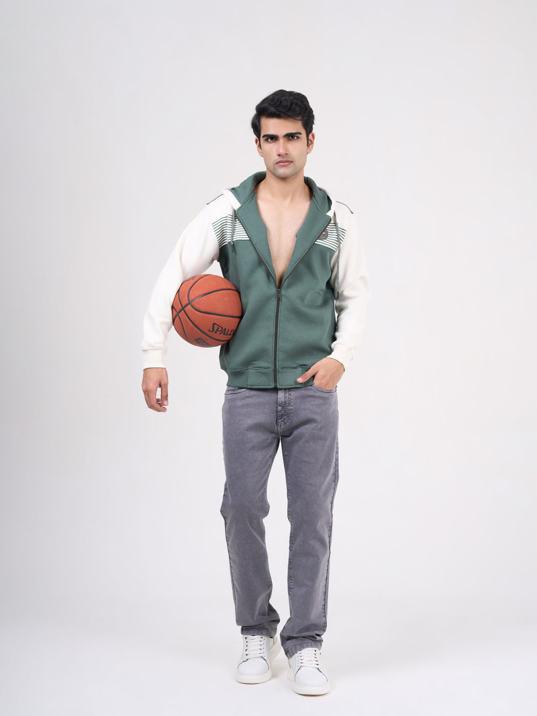 Men's Green Solid Full Sleeves Sweatshirt