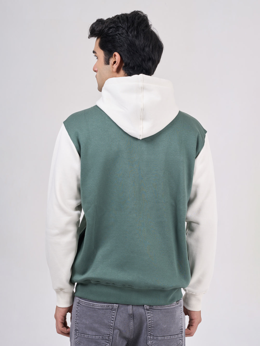 Men's Green Solid Full Sleeves Sweatshirt
