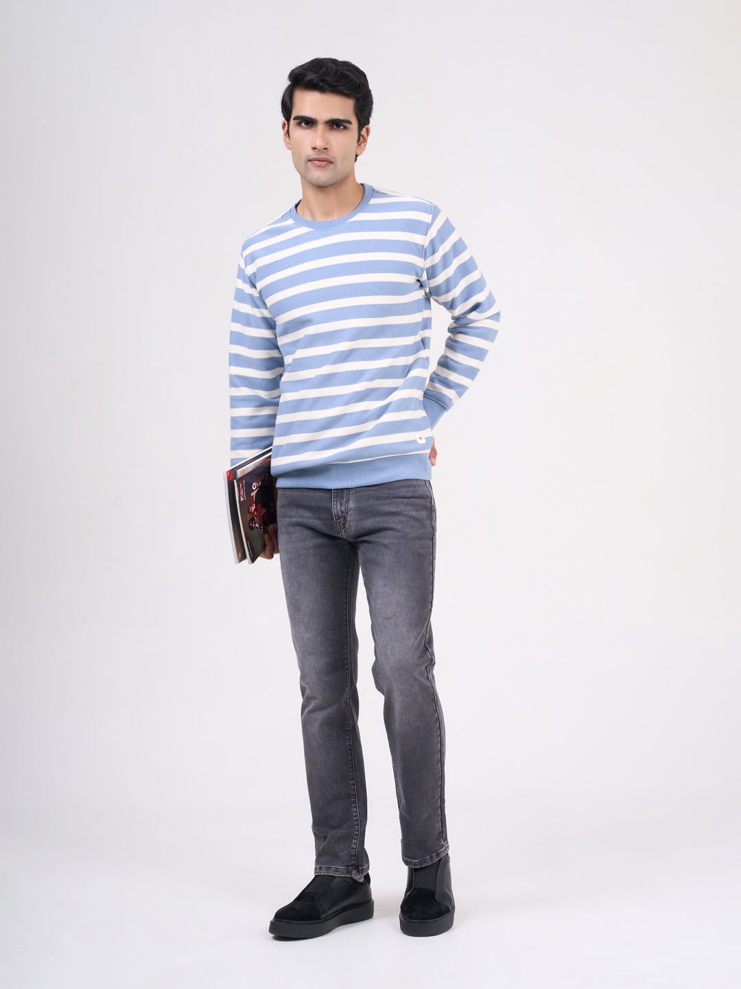 Men's Sky Blue Solid Full Sleeves Sweatshirt