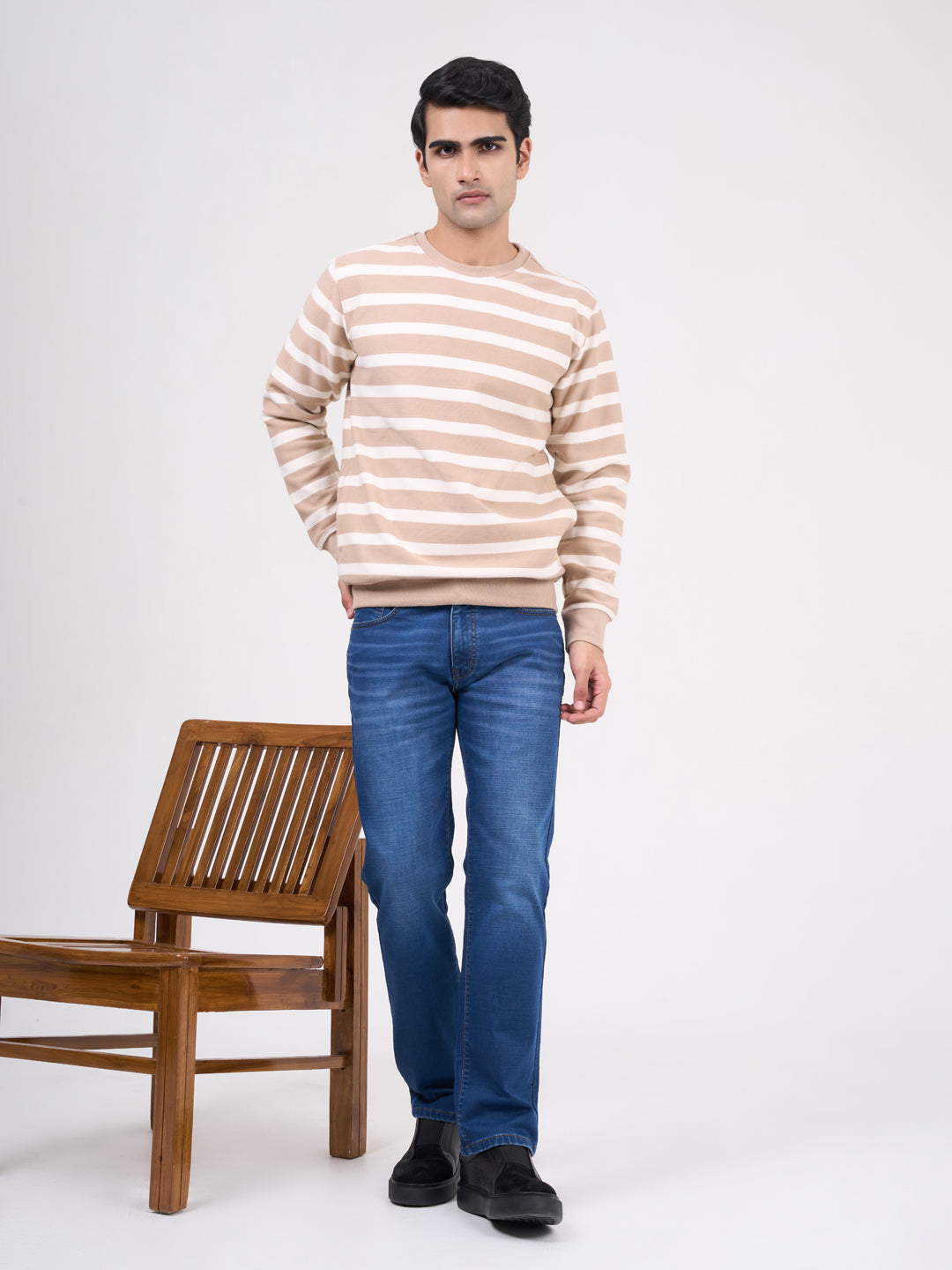 Men's Beige Solid Full Sleeves Sweatshirt