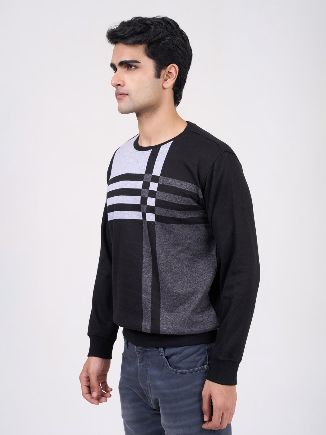 Men's Black Solid Full Sleeves Sweatshirt