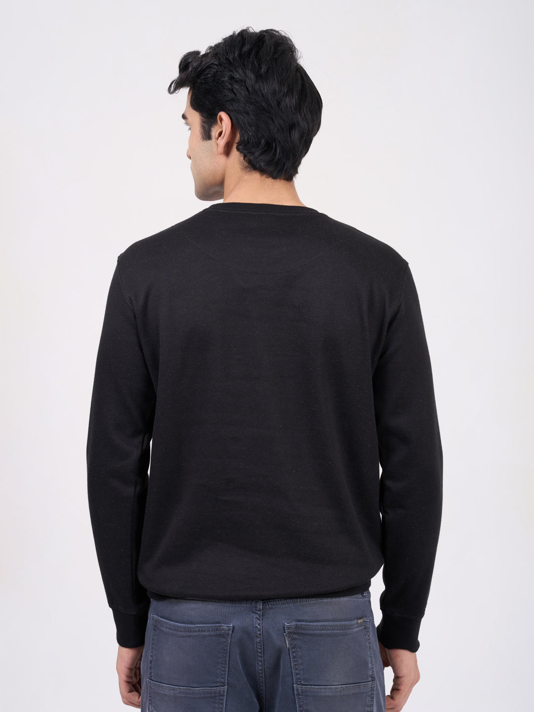Men's Black Solid Full Sleeves Sweatshirt