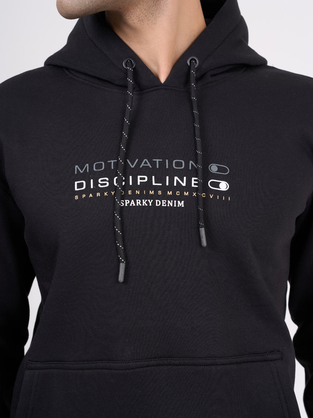 Men's Black Solid Full Sleeves Sweatshirt